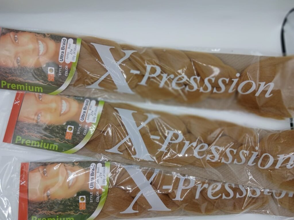 3 Pieces X-pression premium Ultra Braid jumbo braid synthetique. couleur  24 et 100g 60cm